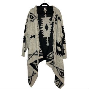 Olivia Sky Black and Gray Patterned Cardigan